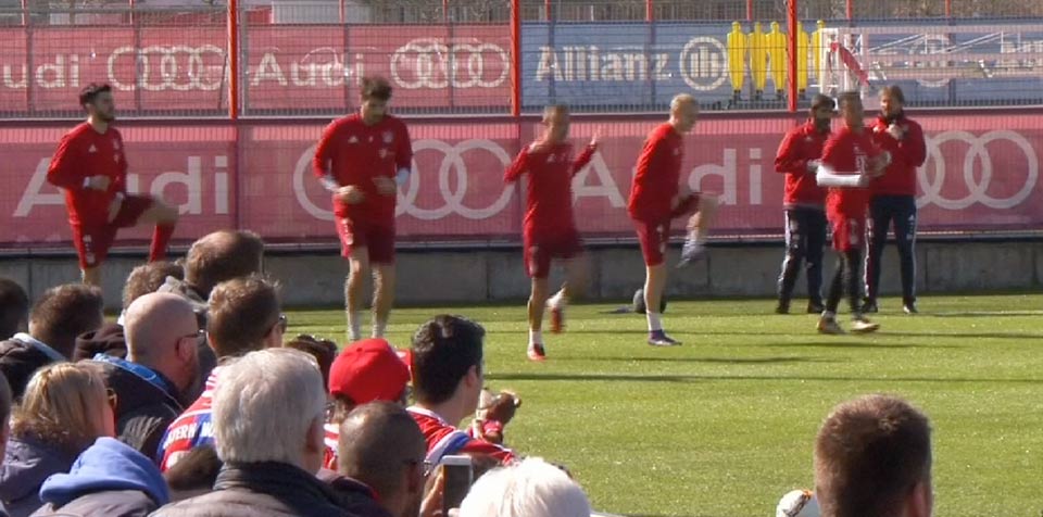 Bayern Munich return to training pitch after stunning comeback against Juventus